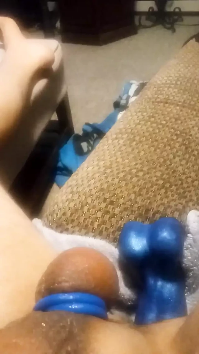 Ev yapımı yağ ile yapay penis kullanma