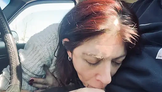 Harika sakso ve taze sperm gösteriyor