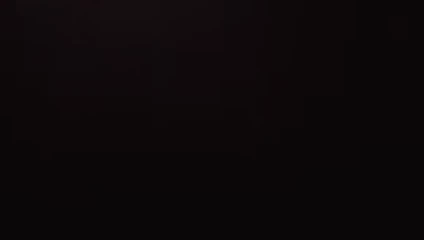 karanlıkta yapıyor