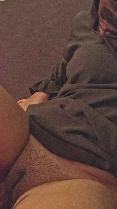 Tesettürlü azgın Asyalı kadın