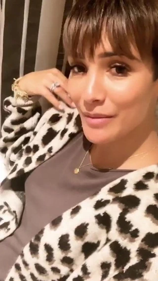 Frankie bridge güzel selfie video