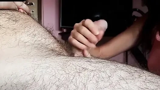 Karım sürtük kırmızı rujla bana sakso çekiyor