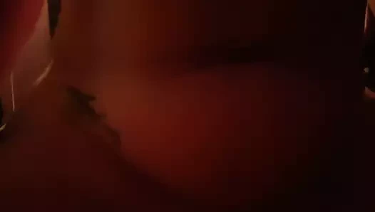 Büyük göğüslü kovboy kız