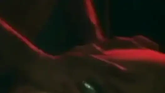 Yanan sarışın ateş tutkusu