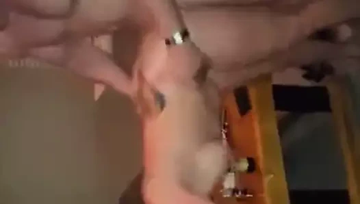 Evli kadın domaltarak paylaşıyor