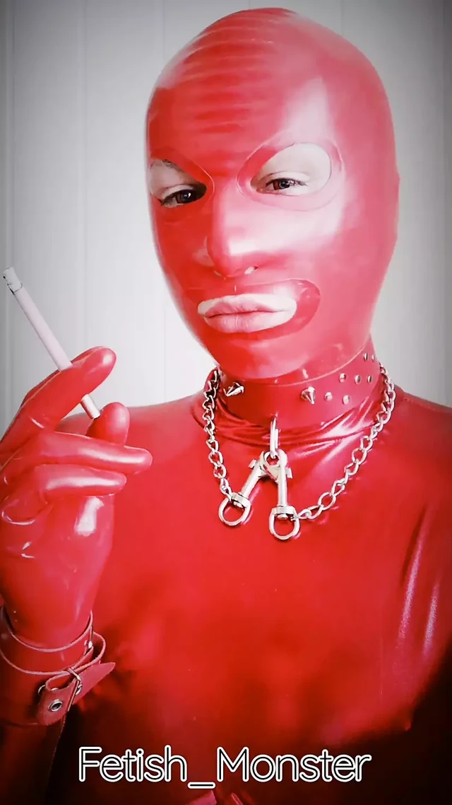 Sobranie kokteyli ile sigara tease.