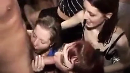 Sürtük evli kadınlar striptizcilerin yarağını emiyor bölüm 3 - cireman