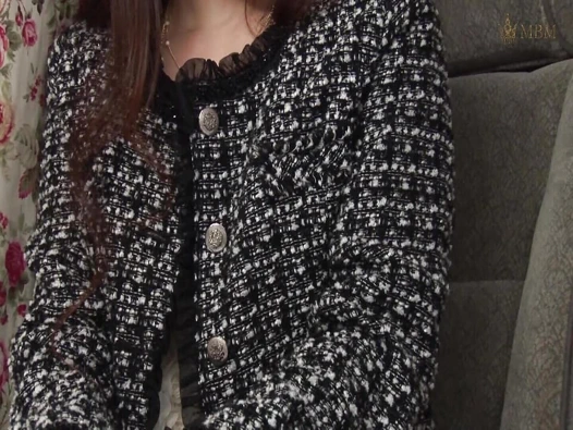 You.it teşekkür etmeye gelen ünlü evli kadın elektrikli masajla mürekkep balığı isteyen edepsiz bir evliye dönüşüyor