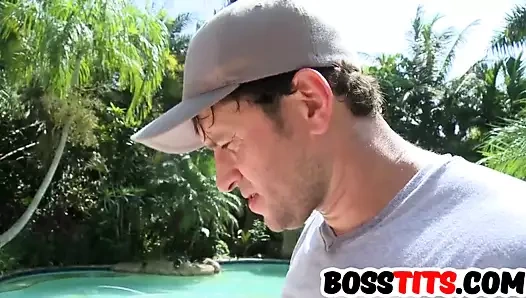 Seksi busty patron kaylee brookshire talepler o