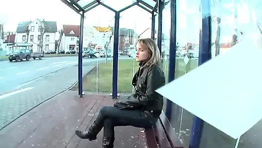 Sarışın Bebek Parmaklıyor Islak Amcık Yakın Çekim