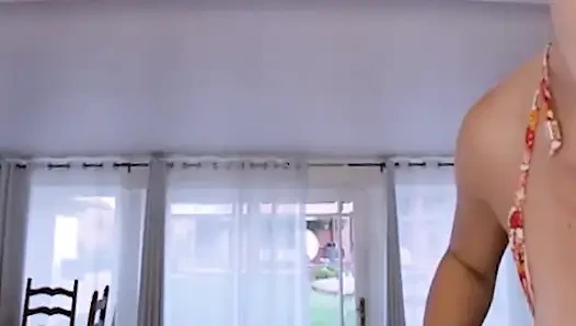 Badoinkvr azgın hostes Octavia Red kendine yardım edemiyor ve seninle profesyonel sınırları aşmadı bölüm 1
