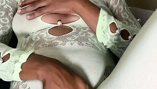 Bu amcık çok vitamin D istiyor