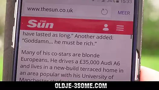 Dede sikikleri teenies tatlı kızlar içinde yatak odası üçlü