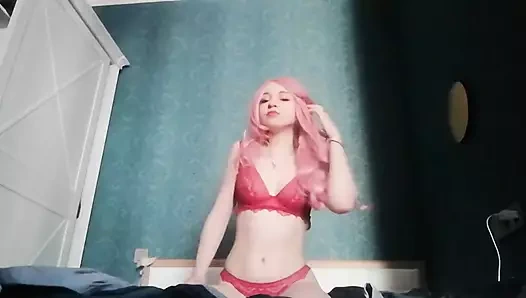 Striptiz ile ev sabahı ve orgazm ile mastürbasyon. Bölüm 2