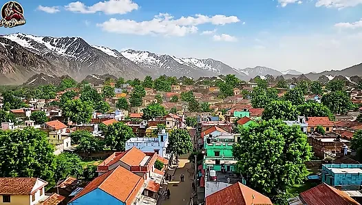 Desi Pyasi Bahu, Büyük Lund Sasur Ji Aur Kocasını Ve Chhote Lund Se Pareshan'ı İstiyor, Polis Ne Sıkı Bir Adamı Yapıyor