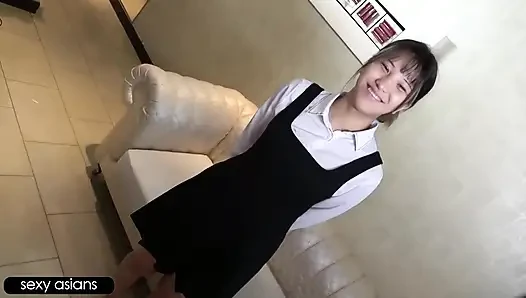 Sevimli ama ilgi için aç kalan kadın hızlı değişiyor ve yeni biriyle arzusunu kovalamaya başlıyor 1.