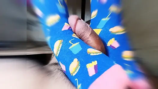 Çok komik çorap giyen ayaklı saman