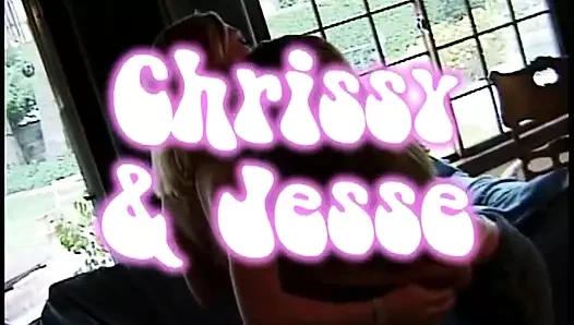 Genç dildo amcık yiyen sürtükler