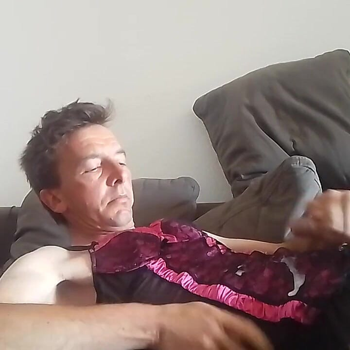 Dildo Penis Pompası ve Büyük Boşalma ile Leatransteen