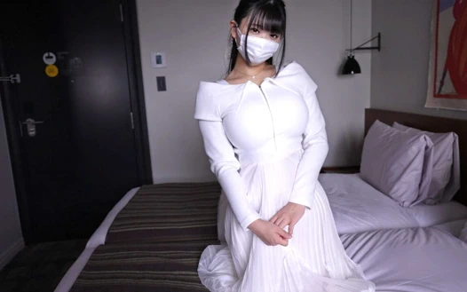 Başka bir boyuttan devasa göğüsler ''J cup'' gravür idolü Ofiste gizli çekilen tamamen kişisel çekim videosu