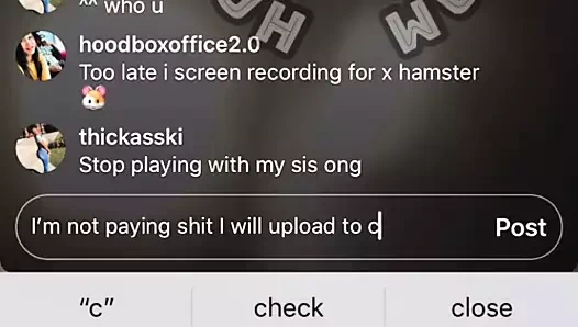 Siyah striptizci, seks yapan adam için soyunur.