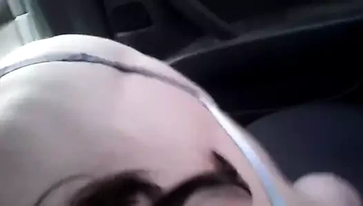 Oral seks içinde the araba ve boşalmak yük