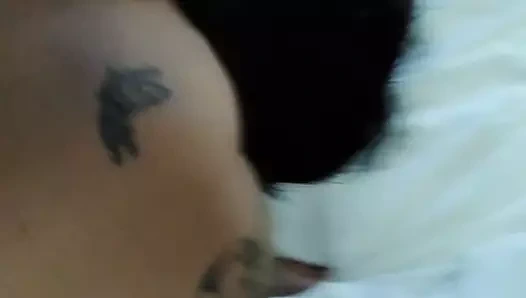 Eyersiz anonim anal sürtük