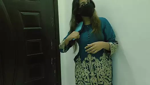 Hintli ev hanımının ilk anal seksi - inanılmaz sıkı delik