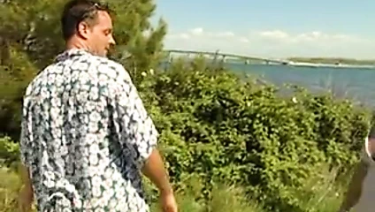 Haussau - Untreu und Schwanzgeil