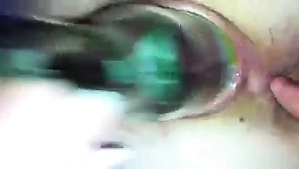 Meine Ex mit Salitos Flasche gefickt