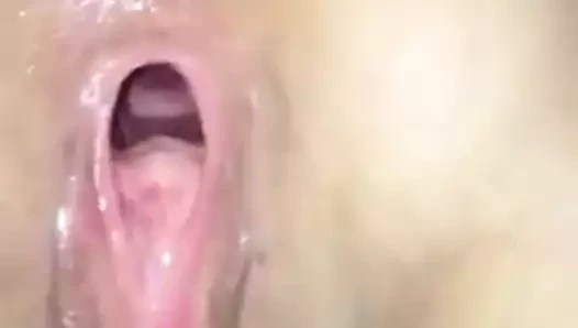 geniş kedi esneme ile eşek tükürme