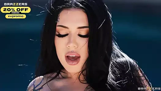 Lacey anal seks yapıyor.lacey jayne brazzers