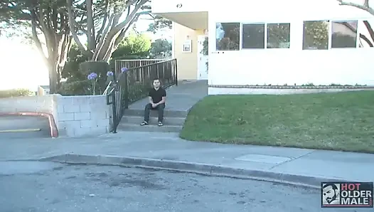 Üst Nick ve Tony'de erkekler