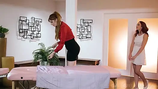 All girl massage - büyük memeli orta yaşlı seksi kadınlar ve sevimli hatunla ateşli lezbiyen 3'lü