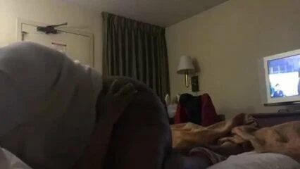 Büyük zenci yarağı beni iyi sikiyor