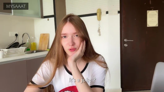 Üvey kız kardeş satrançta kayboldu ve amına iki kez boşalıyor