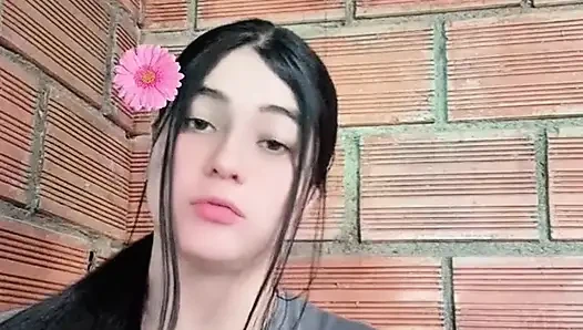 Ah ne lezzetli baba, ne kadar lezzetli büyük göğüslerime dokundum