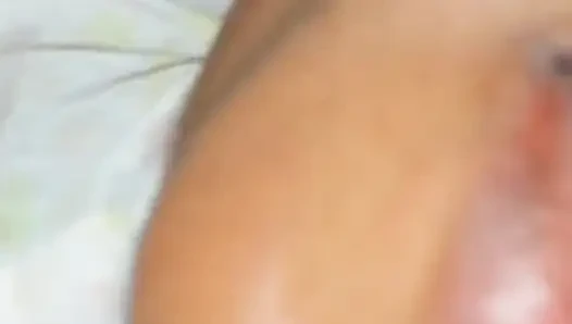 Üvey baba teyzenin götünü siktiğinde, teyze çığlık attı.
