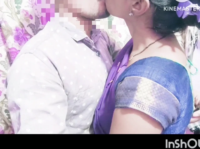 Marathi rani vahini baldız ilk kez dondurmayla yarak emiyor ve sikişiyor