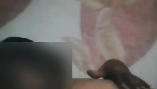 Komşumuzun karısı benimle seks yapmaya bağımlı