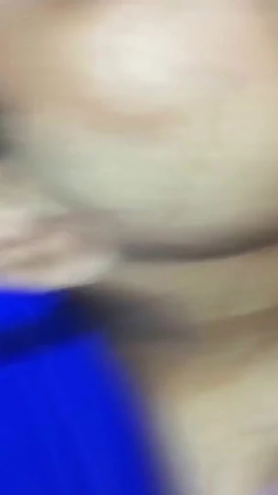 Sevimli azgın komşu desi bhahi gece yarısı masti'de ateşli sert seks | Klip 2