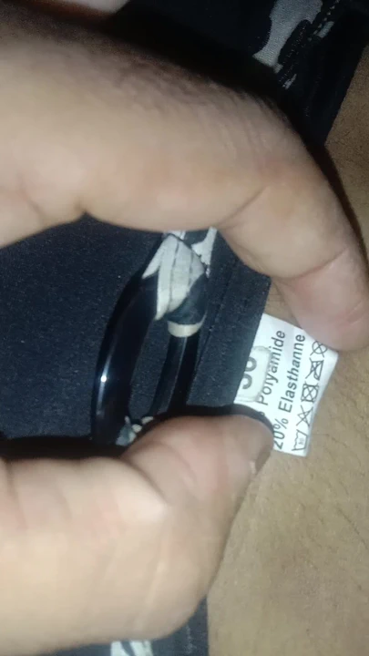 Shekhar tarafından hediye edilen yeni külot