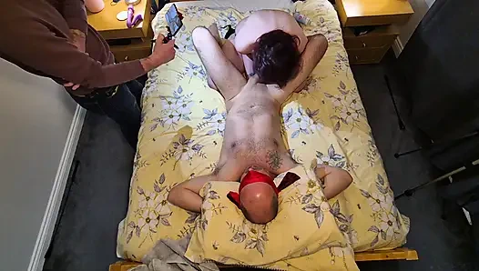 Aldatılan koca karısını ilk kez bir yabancıyla sikişirken filme çekiyor