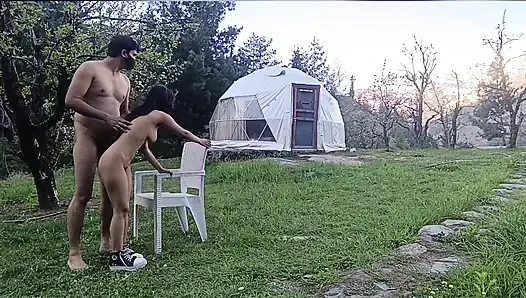 Bayan mahi ile açık havada seks