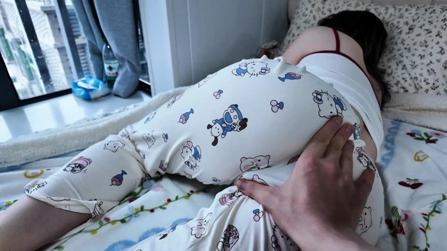 Su üvey kız kardeşim ilk kez tadıyor