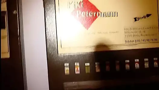 Die haben dich belogen glaub mir.... was eine fotze