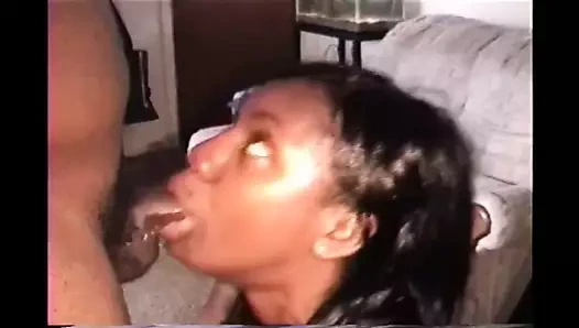 Gırtlağına kadar boşalma