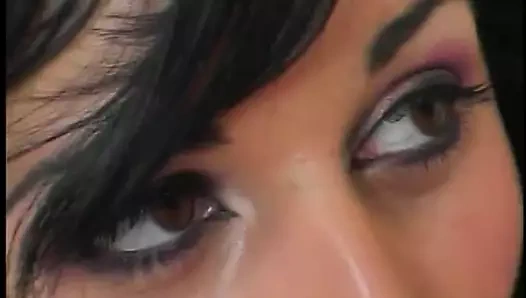 ırklararası horoz emme esmer alır göt ve amcık dövülerek