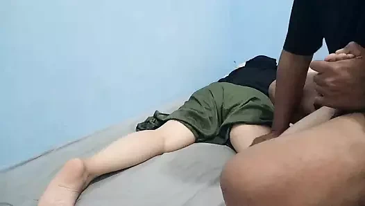 Masaj - Asyalı evli kadın