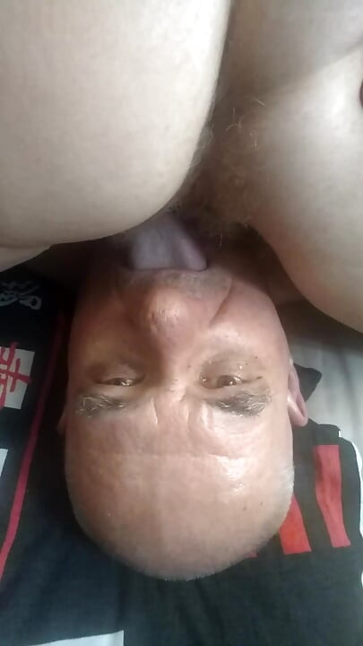 69 pozisyonunda amcık yalama ve yarak emiyor - amatör yaşlı çift
